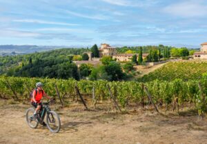 ebike tour tuscany vineyards siena