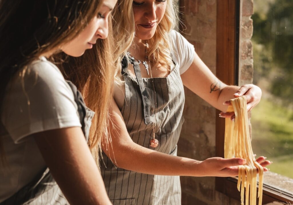 clase de cocina toscana pasta hebras