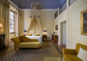 vacation rental luxury stay florence suite mezzanine